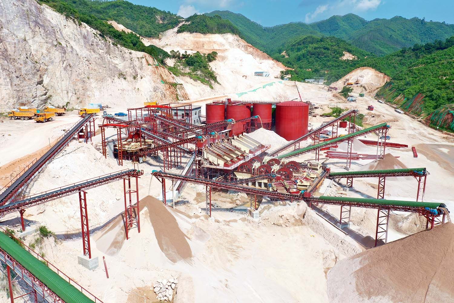 喜讯！又一条时产1000吨精品机制砂生产线顺利投产(图4)