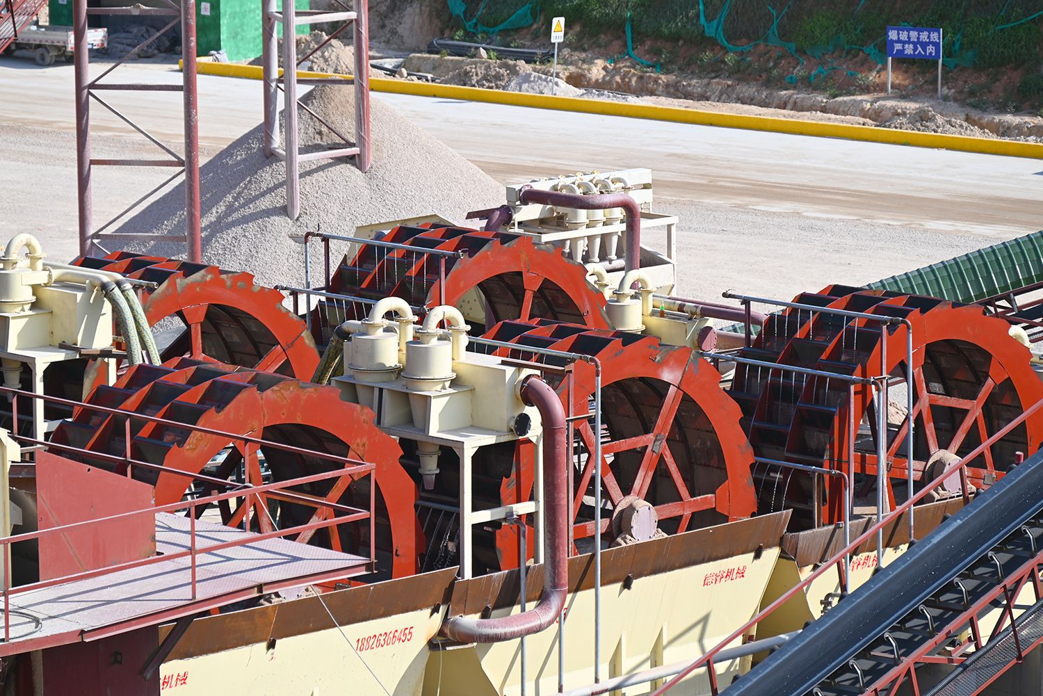 喜讯！又一条时产1000吨精品机制砂生产线顺利投产(图9)