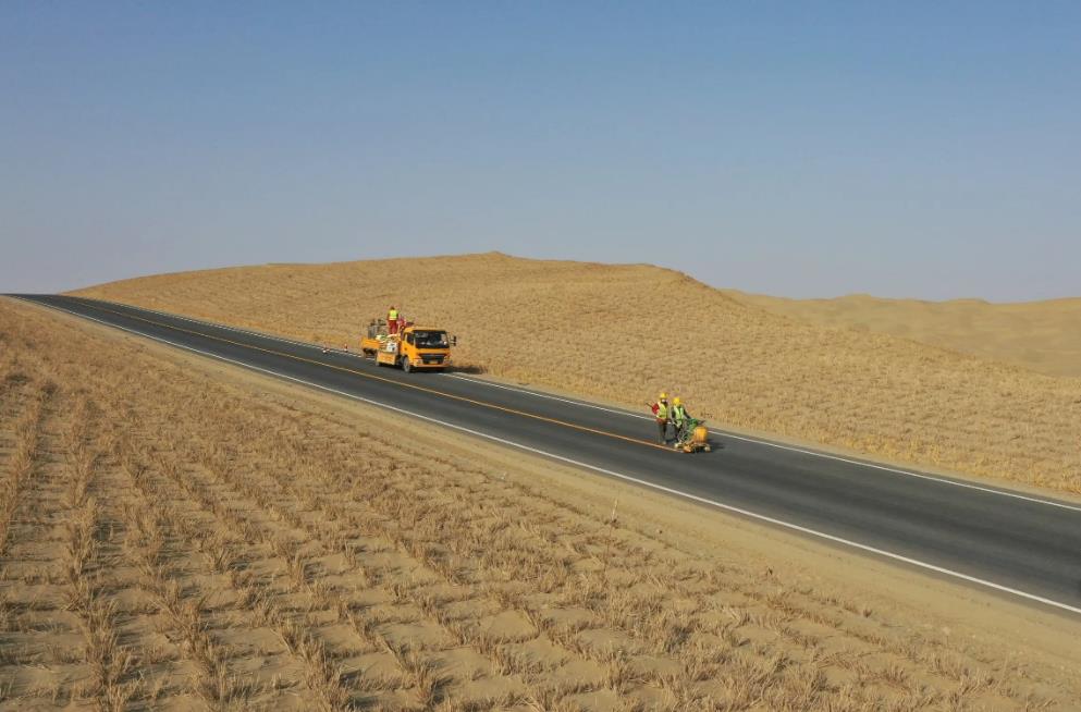 穿越“死亡之海”的新疆沙漠公路即将建成！砂石骨料功不可没(图3)