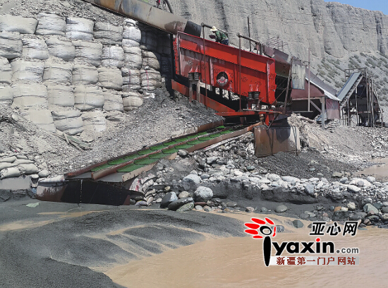 新疆玛河部分邻近水源地砂场淘金洗玉主管部门将调查(图1)