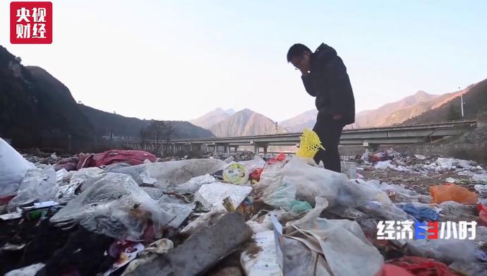 央视调查黄河支流生态：作坊排污砂厂滥采，河长成虚设(图6)