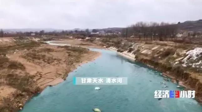 一夜之间，黄河支流变色！化工污水蔓延40公里，说好的河长呢…(图1)