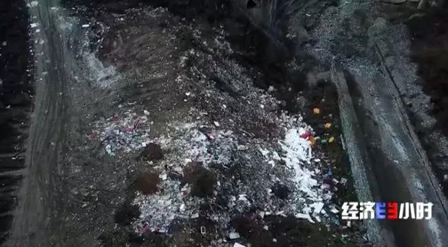 一夜之间，黄河支流变色！化工污水蔓延40公里，说好的河长呢…(图8)