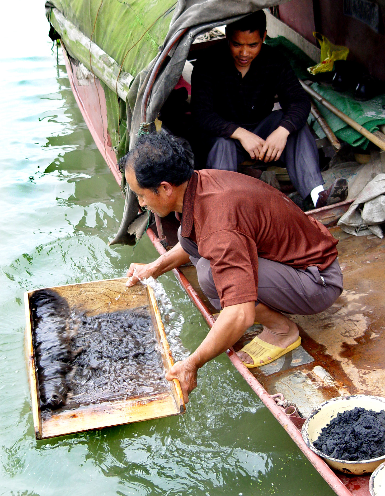 嘉陵江畔沙金多，如何采集发点小财呢？(图2)