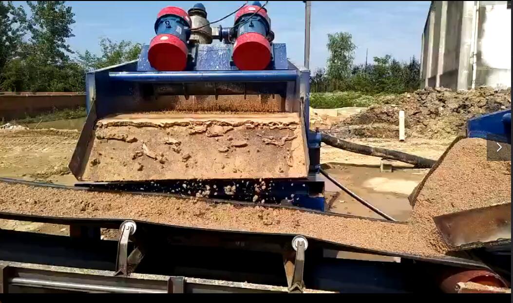 赣东矿机新型黄泥洗沙现场设备全自动环保小型6米螺旋式洗砂视频(图1)