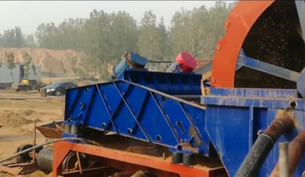 赣东矿机简单的山上小洗砂机视频水洗山沙机械设备的工作视频(图11)