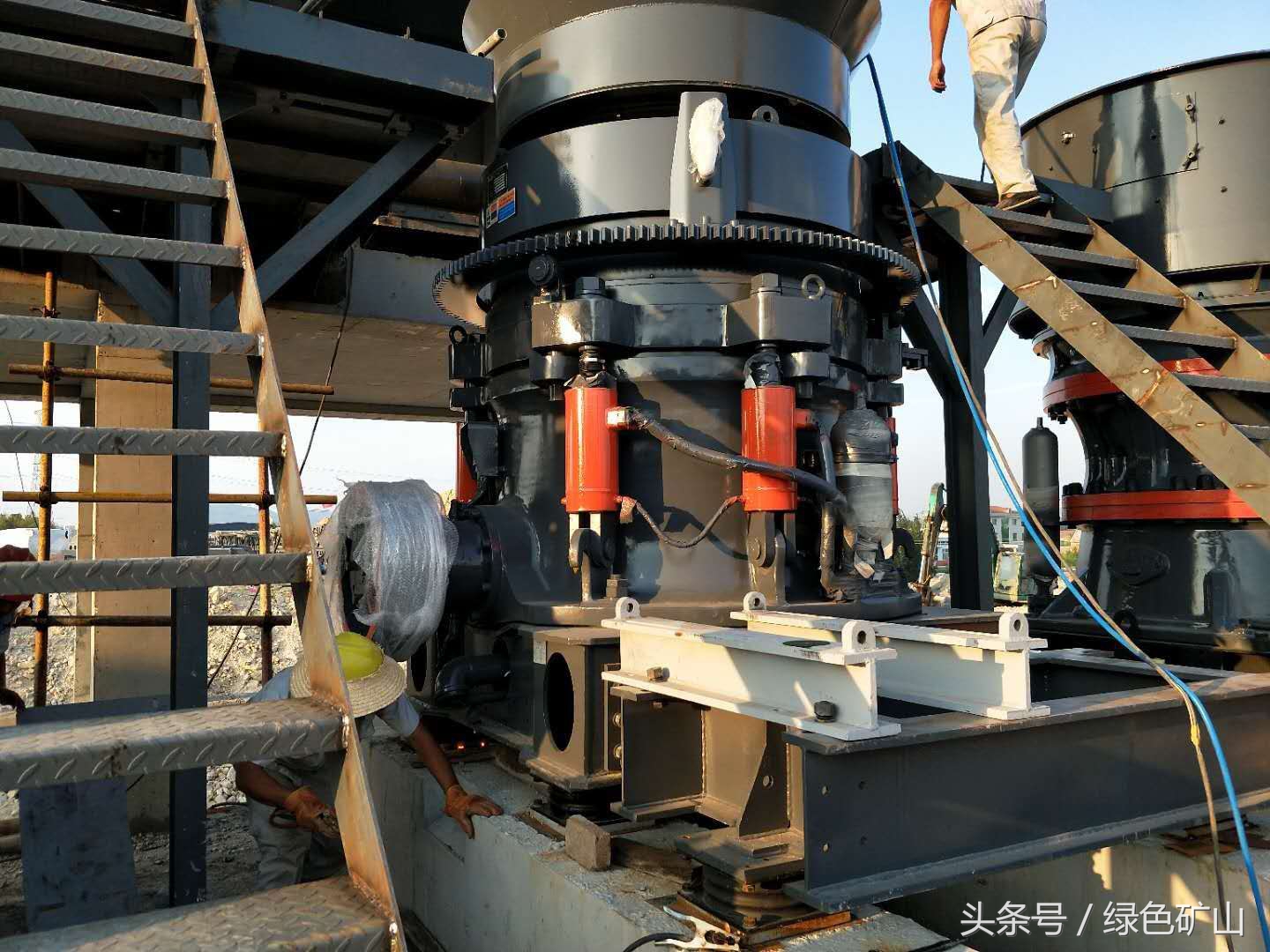 机制砂生产线主要设备选型及设计,让你随手就能打造一条环保线(图2) 机制砂生产线主要设备选型及设计,让你随手就能打造一条环保线(图2)