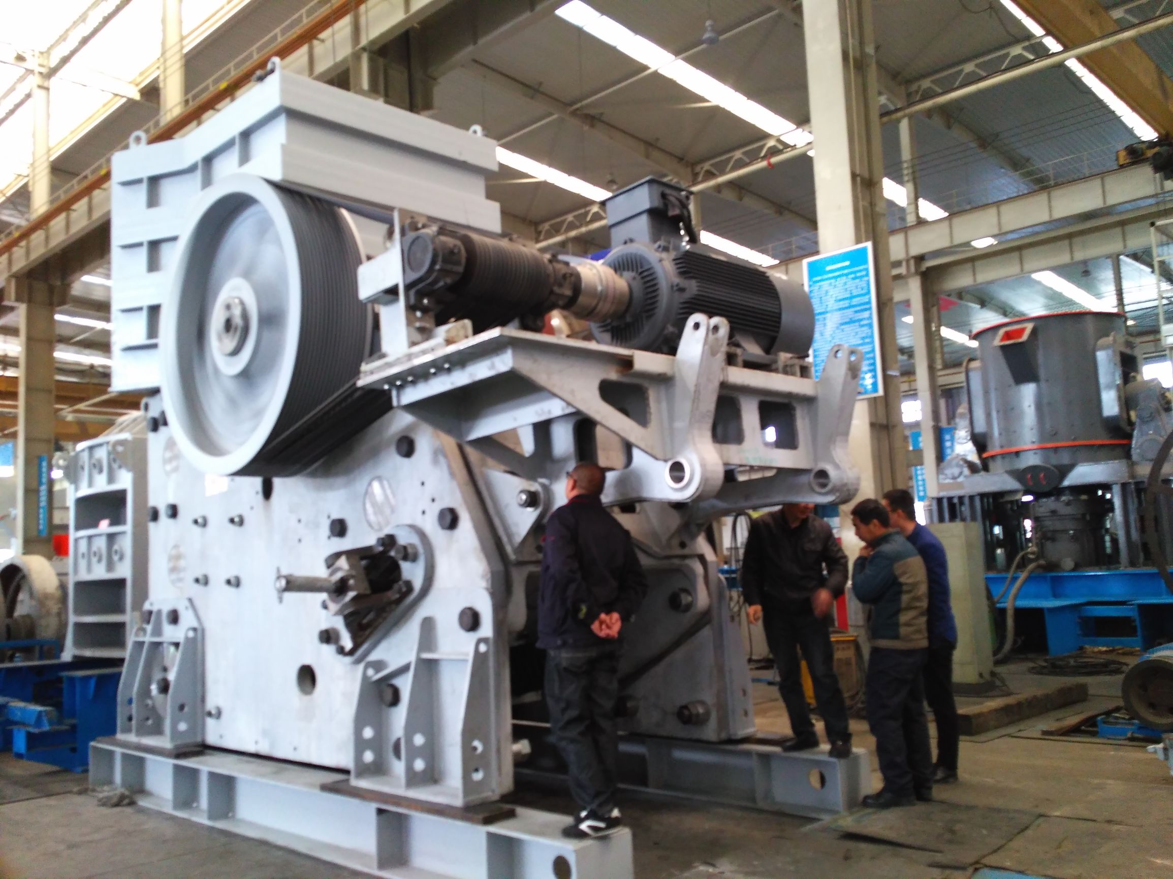 机制砂生产线主要设备选型及设计,让你随手就能打造一条环保线(图1) 机制砂生产线主要设备选型及设计,让你随手就能打造一条环保线(图1)