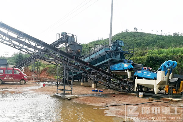 洗砂机设备开机使用的三点注意事项(图1)