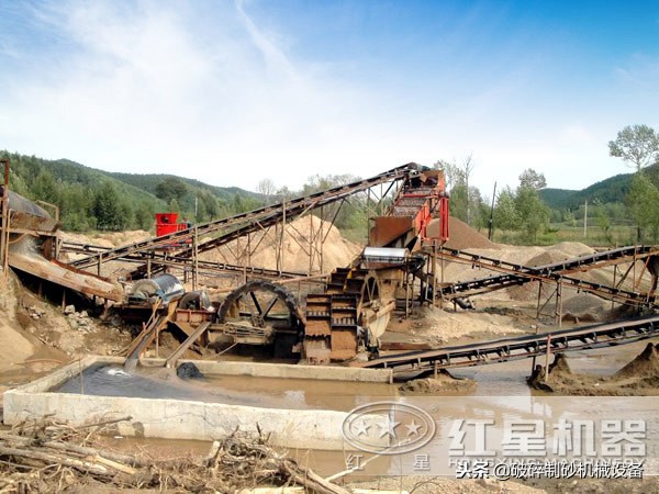 轮斗式洗砂机和一般的洗砂机相比优势在哪里！(图1)