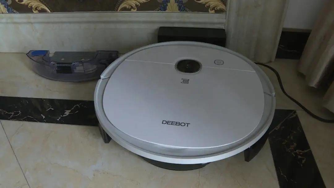 「今日温视关注」洗砂厂偷排泥浆记者核实；女匠人项敢：将无形之物幻化成最美之器；消防栓“自动”喷水住户家遭殃(图6)