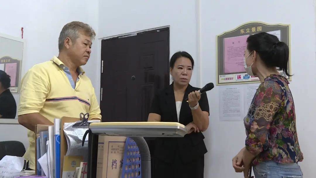 「今日温视关注」洗砂厂偷排泥浆记者核实；女匠人项敢：将无形之物幻化成最美之器；消防栓“自动”喷水住户家遭殃(图8)