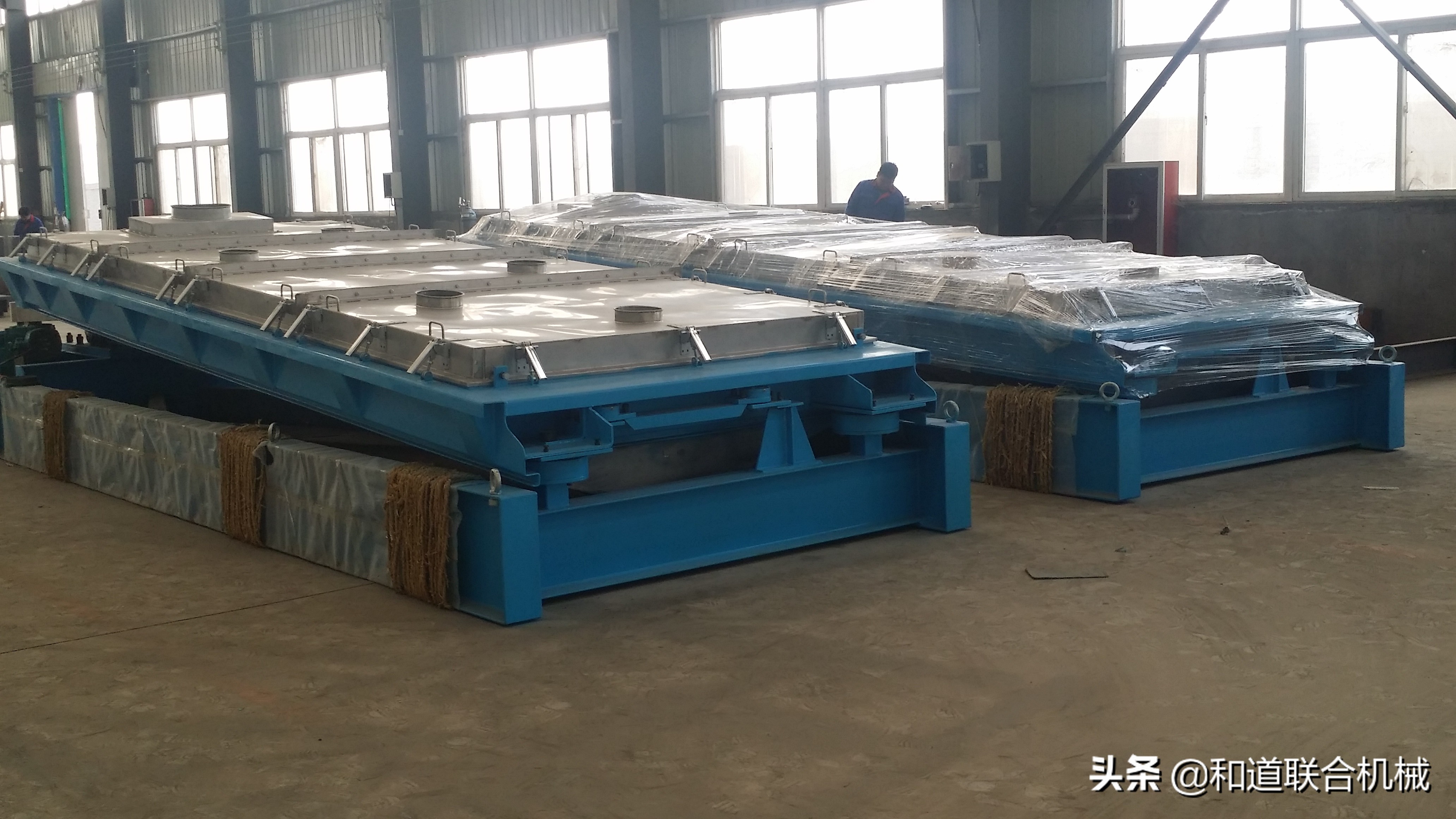 振动筛分设备在饲料加工中的应用及效率分析(图1)