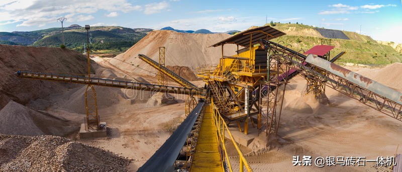 大国重器｜砂石骨料砖石一体机智能装备让世界见证中国造(图1)