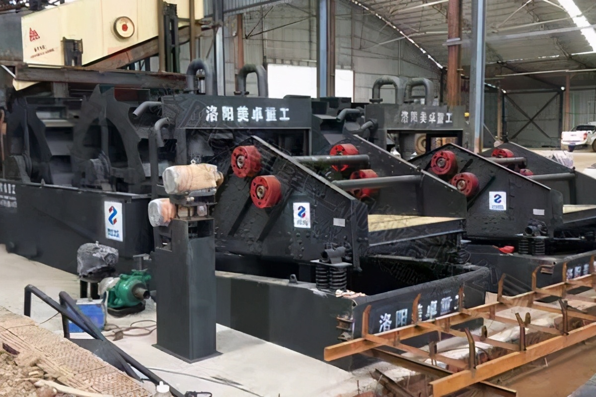 清洗回收机制砂选择什么设备?用细砂回收机还是洗砂回收一体机?(图2) 清洗回收机制砂选择什么设备?用细砂回收机还是洗砂回收一体机?(图2)