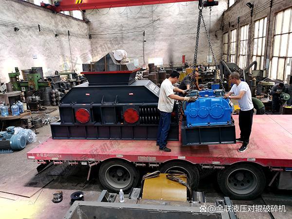 花岗岩对辊制砂机操作注意事项(图3)