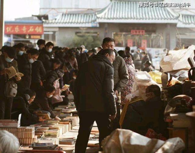 原创这个旧货市场被誉为“合肥版潘家园”,也称“鬼市”,充满市井气(图2) 原创这个旧货市场被誉为“合肥版潘家园”,也称“鬼市”,充满市井气(图2)