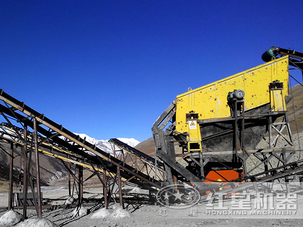 时产300吨的玄武岩制砂生产线设备配置及工作流程！(图3)