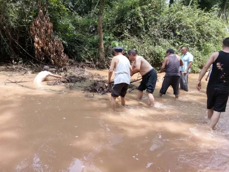 「攻坚战」污水不下河，治理不停歇，保护环境人人有责！（内附举报电话）(图4)
