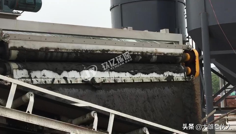 带式压滤机结构特点和使用范围(图4)