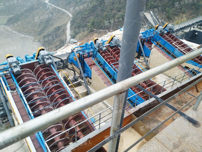 砂子清洗选用螺旋洗砂机进行处理(图3)