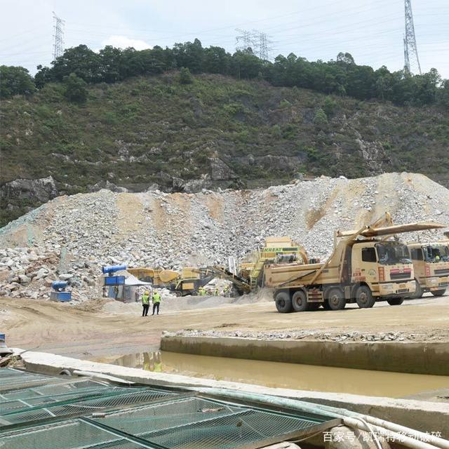 硬岩破碎筛分如何处理？(图1)