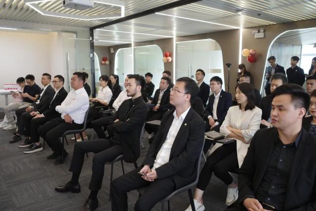 凯利集成旗下凯华环保与华宝矿机洗砂线设备订购签约圆满结束(图3)