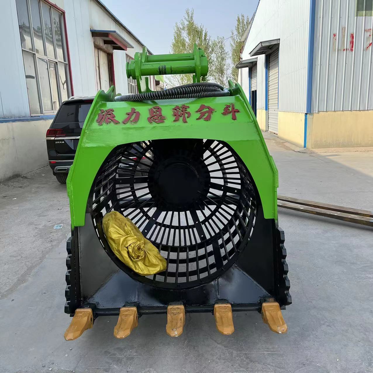 挖掘机筛分斗旋转沙石筛分斗干筛水洗两用(图1)