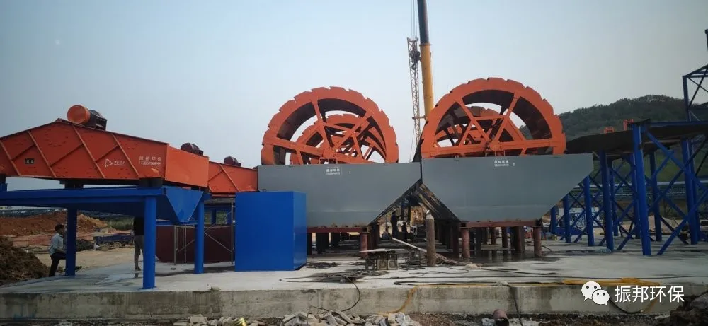 泉州振邦环保在湖北,时产千吨级的骨料水洗生产线已正式投产(图1) 泉州振邦环保在湖北,时产千吨级的骨料水洗生产线已正式投产(图1)