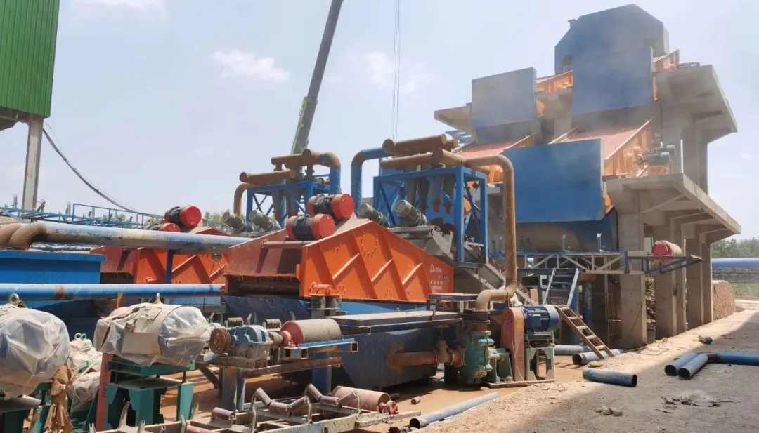 泉州振邦环保在湖北,时产千吨级的骨料水洗生产线已正式投产(图4) 泉州振邦环保在湖北,时产千吨级的骨料水洗生产线已正式投产(图4)