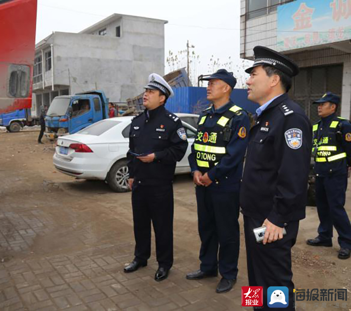 关口前移新泰市开展整治超载超限大货车及重污染车辆专项行动(图2) 关口前移新泰市开展整治超载超限大货车及重污染车辆专项行动(图2)