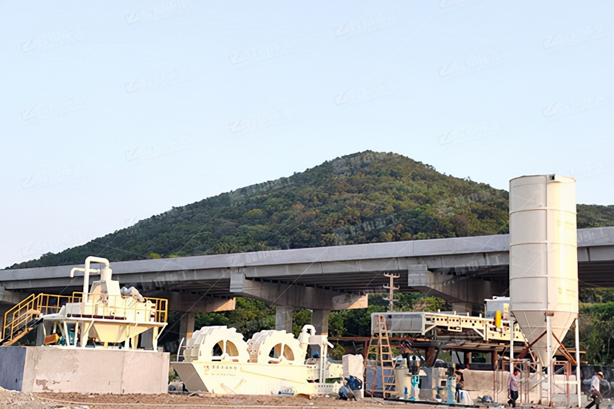 洗砂机如何进行维护和保养(图2) 洗砂机如何进行维护和保养(图2)