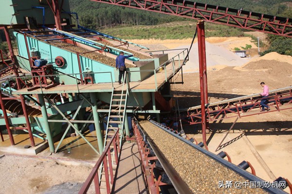 鹅卵石骨料现在还赚钱吗？鹅卵石制砂生产线需要哪些设备？(图2)