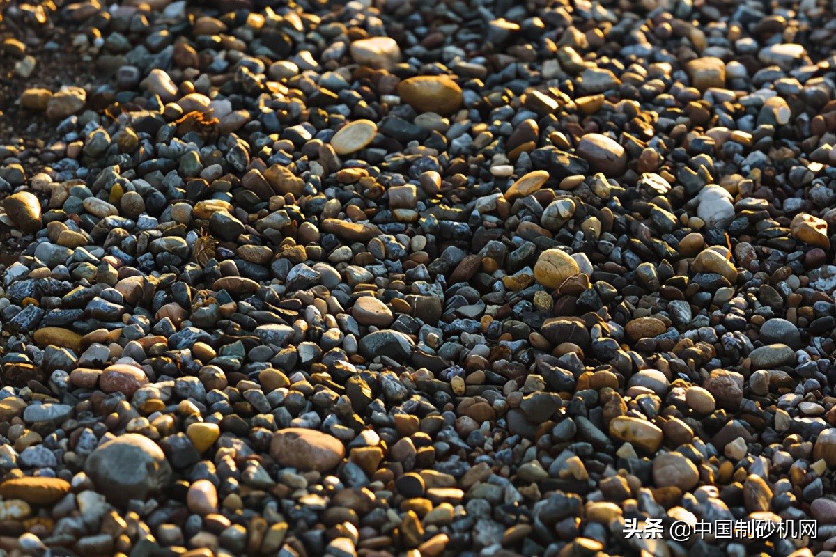 河卵石打成沙子需要哪些设备？可以得到多少沙子？一文了解所有(图1)