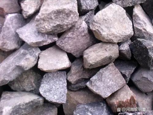 花岗岩能制砂吗？用什么制砂设备加工？(图1)