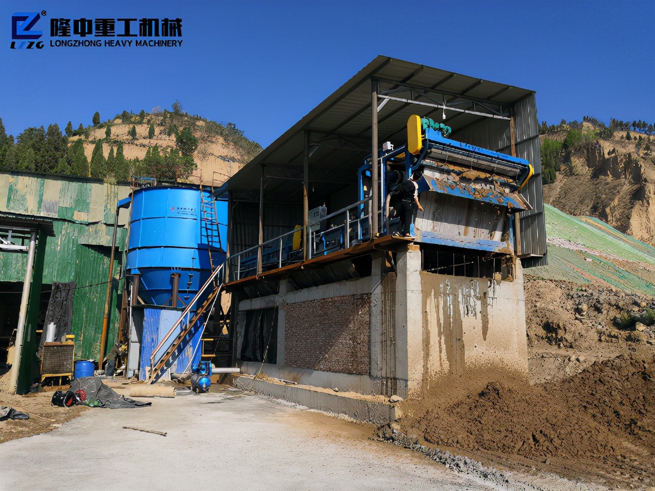 带式压滤机的工作原理及操作流程介绍(图1)