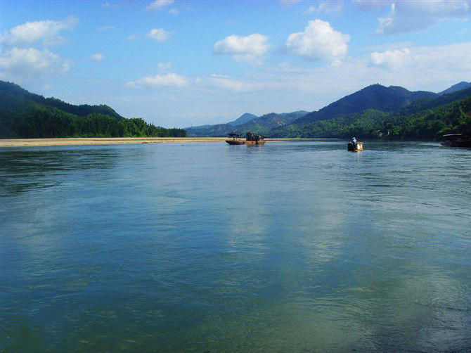 广东河源紫金洗山砂泥浆脱水设备运行效果(图1)