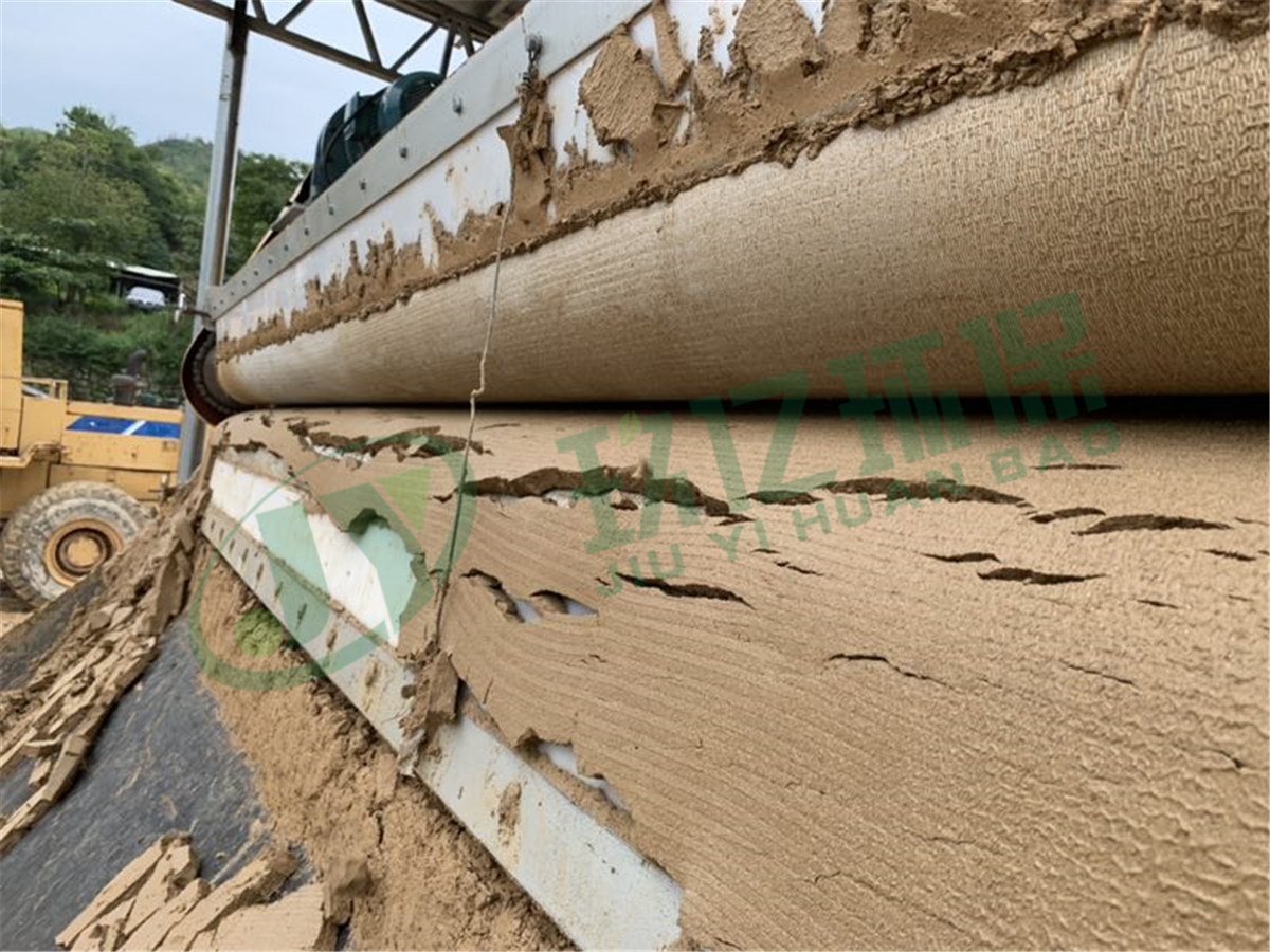 广东河源紫金洗山砂泥浆脱水设备运行效果(图7)