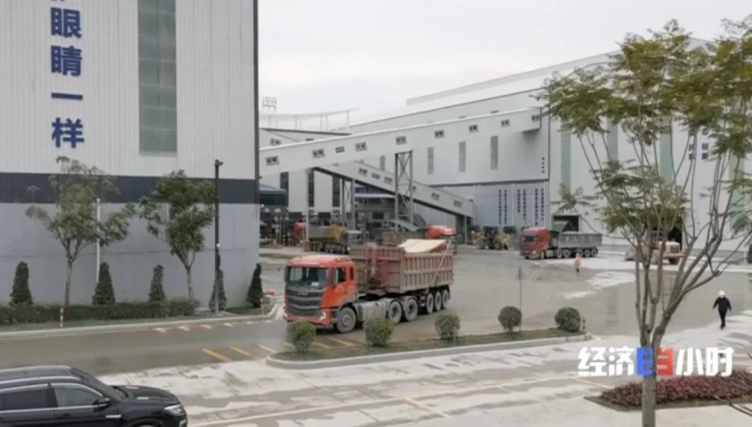 真“点石成金”了？小小砂石，价格连涨！工地都得停工！咋回事？(图10)