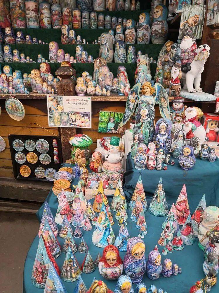 俄罗斯一只蚂蚁旧货市场(图1)