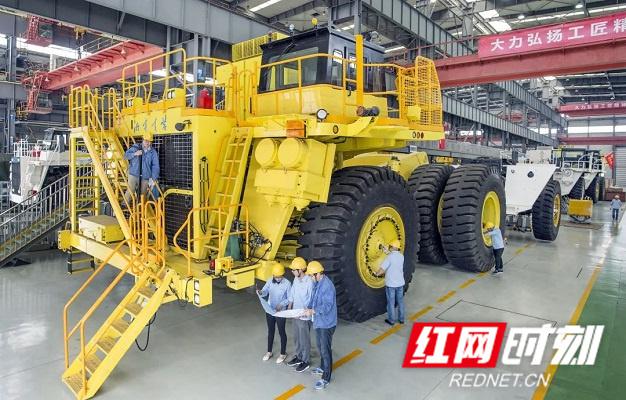 湘电集团百吨级自卸车电能替代项目顺利通过验收(图1)