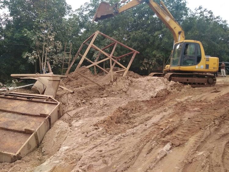 临高县加来农场采取强有力措施，捣毁多个洗砂点(图2)