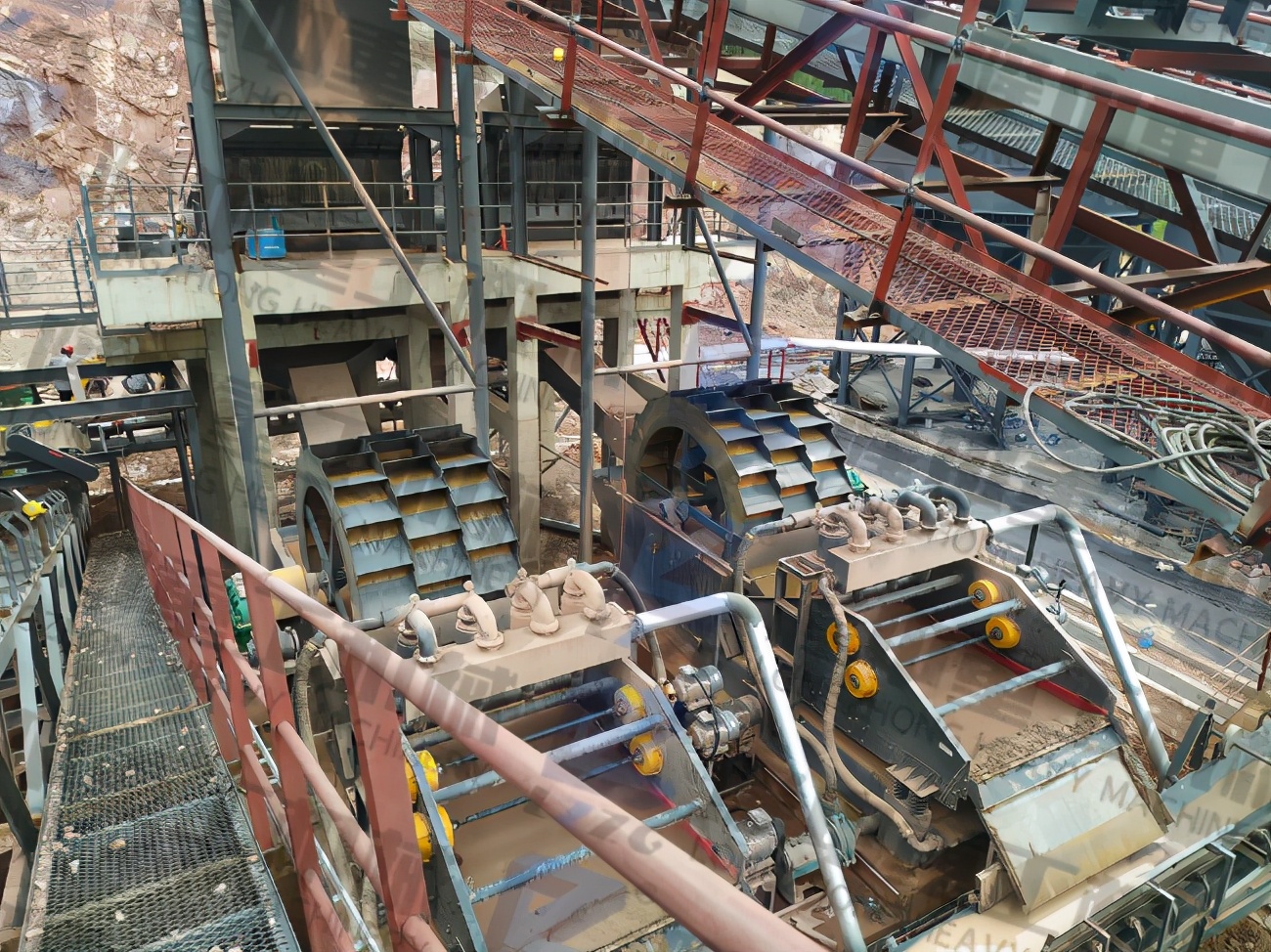 风化砂洗砂机价格是多少？隆中给您专业的投资建议(图1)