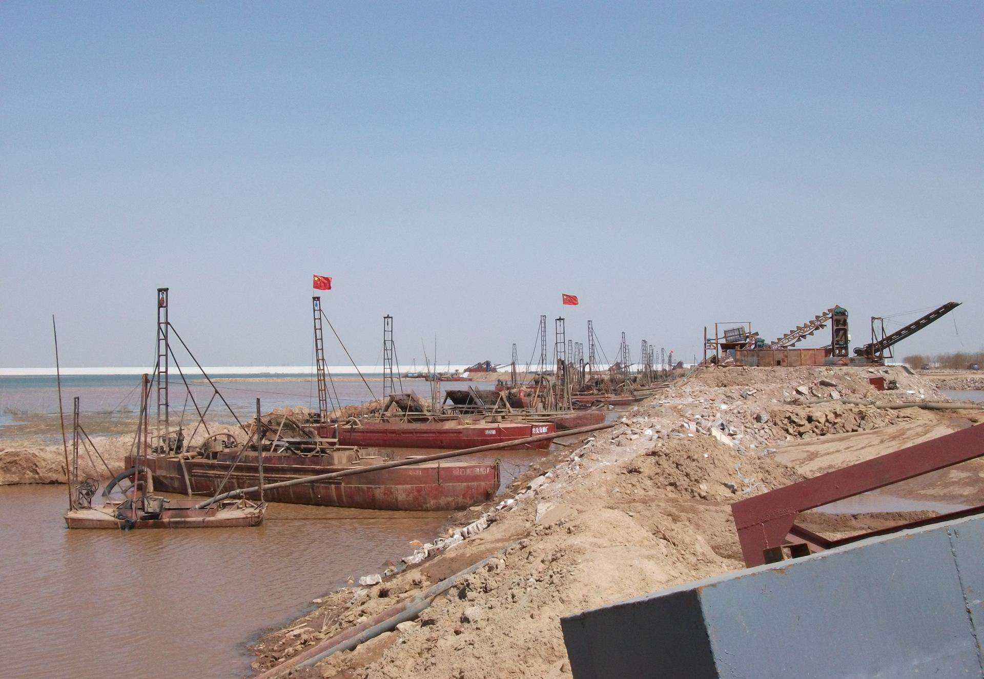 河砂禁采，机制砂上场干法制砂VS湿法制砂，如何抉择(图1)