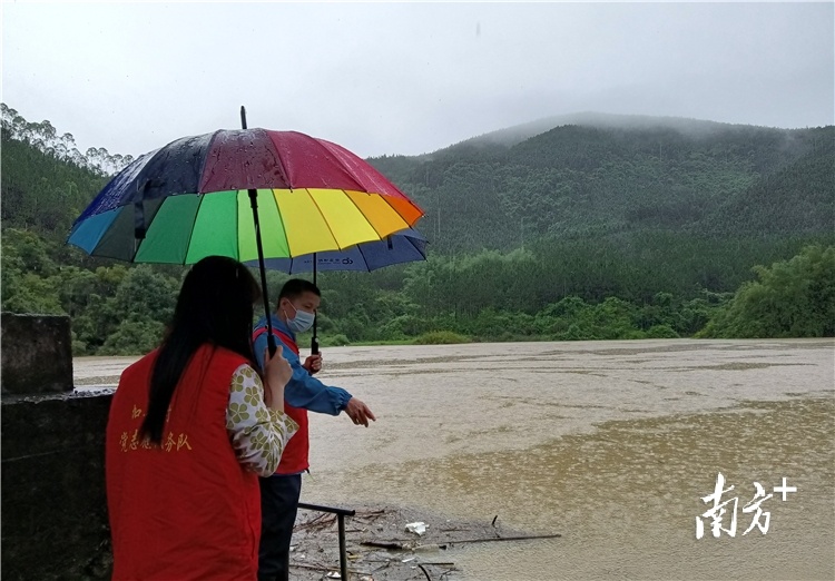 这项工作，小三江镇名列连山第一(图1)