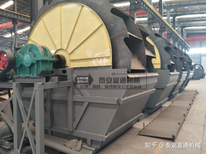 常用洗砂设备：轮斗式洗砂机怎么样？(图1)
