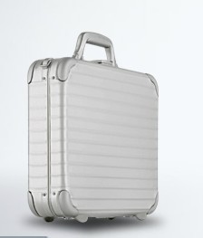 Rimowa的14个产品系列有哪些特点？如果要购买应该如何选择？(图11)