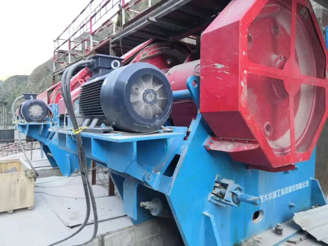 洛阳大华30台设备应用在叶巴滩水电站工程(图3) 洛阳大华30台设备应用在叶巴滩水电站工程(图3)