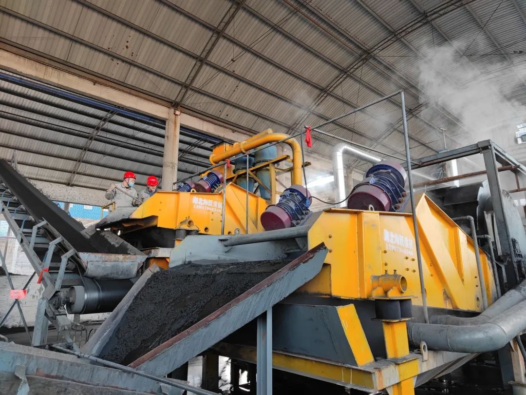 【安全生产】建材厂对洗砂机进行改造有效提高粗渣产量(图2)