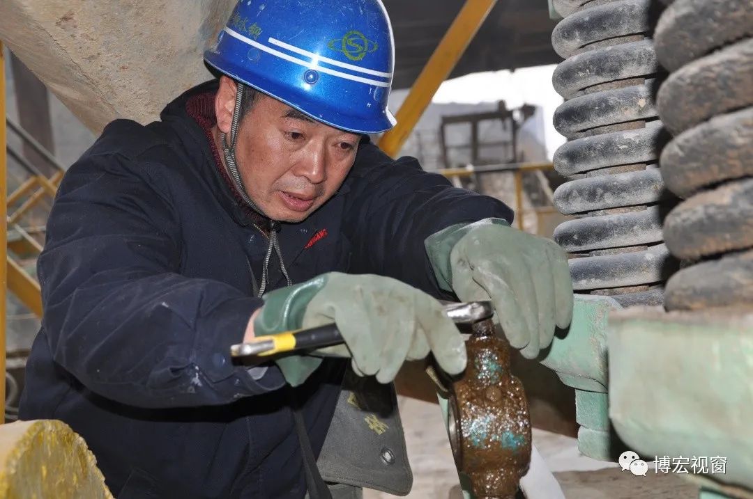 “万能工”蔡光辉(图4)